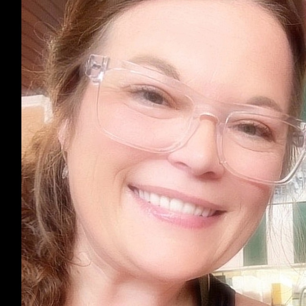 Meet your Posher, Kara